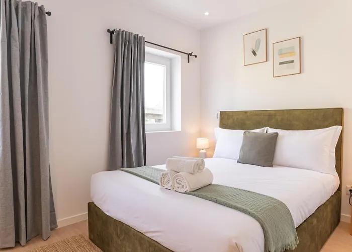 شقة Campolide Charming & *