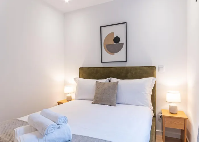 Campolide Charming & شقة *