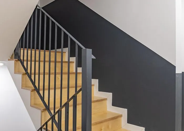 Campolide Charming & شقة *