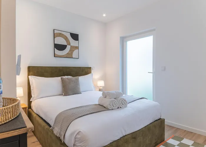 Campolide Charming & شقة *