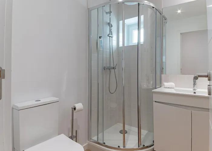 شقة Campolide Charming &