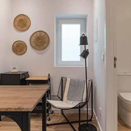 Appartement Campolide Charming & *